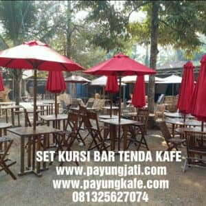 Meja kafe payung kafe