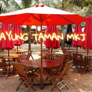SET PAYUNG KAFE PAYUNG TAMAN MERAH