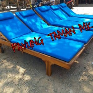 KURSI SANTAI KOLAM DAN PANTAI PAKAI JOK BUSA