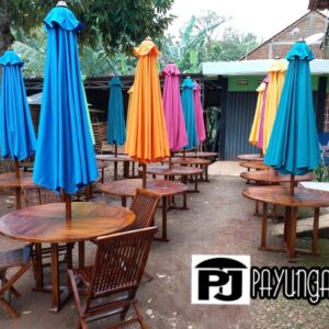 Tenda Kafe Payung Taman